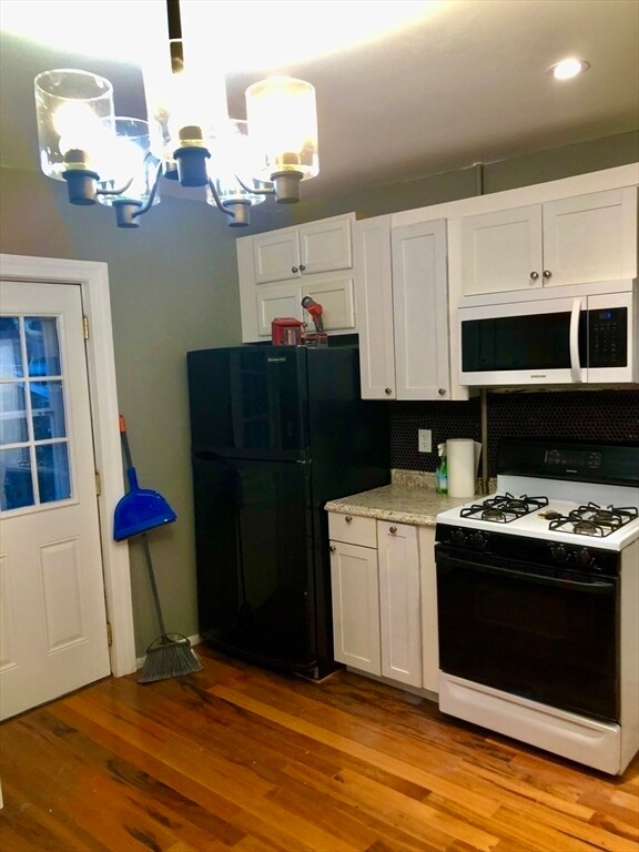 Building Photo - 8 Eastburn Pl