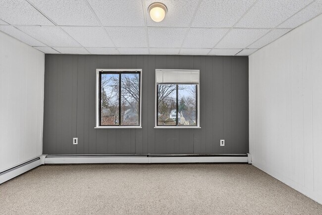 Building Photo - 42 Almont St