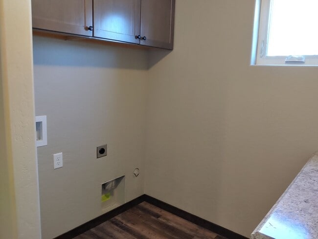 Building Photo - Beautiful New Home in Post Falls-Dog Friendly