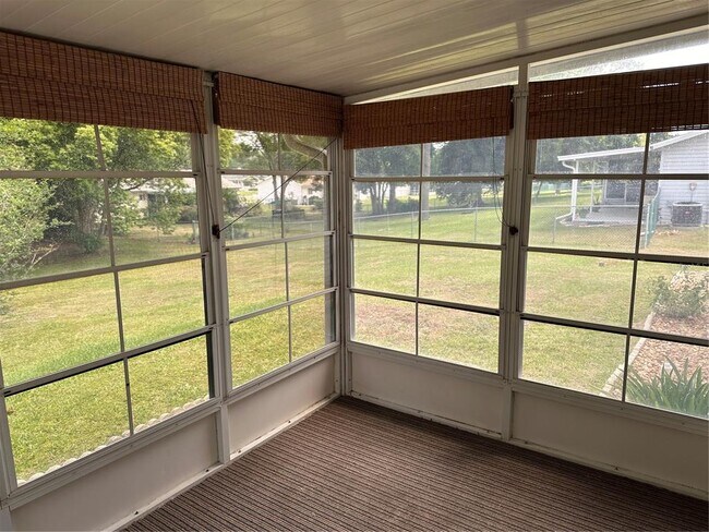 Building Photo - 11143 SW 78th Ave