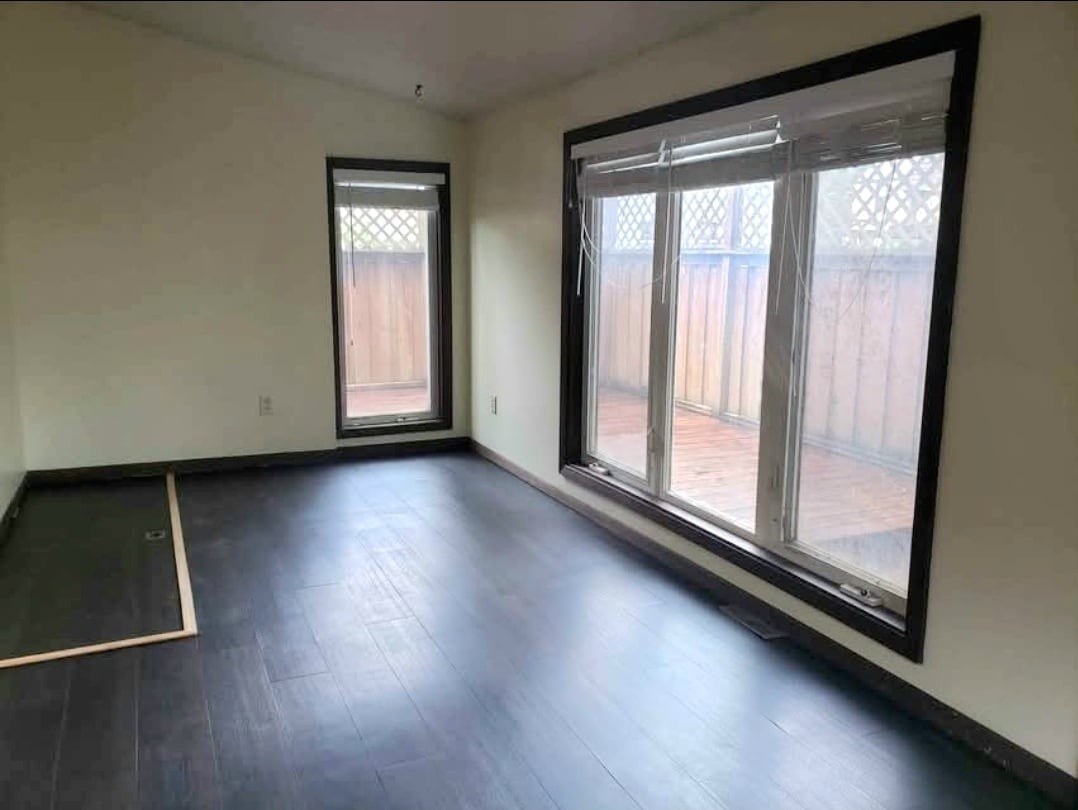 Building Photo - 109 Florence St