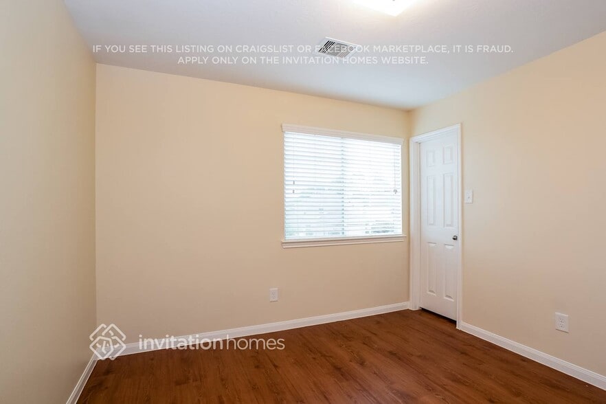 Building Photo - 18715 Dennington Dr