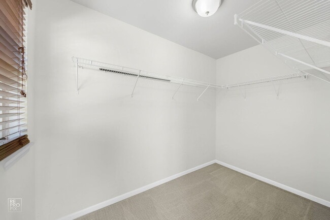 Building Photo - 38 Marcel Ln