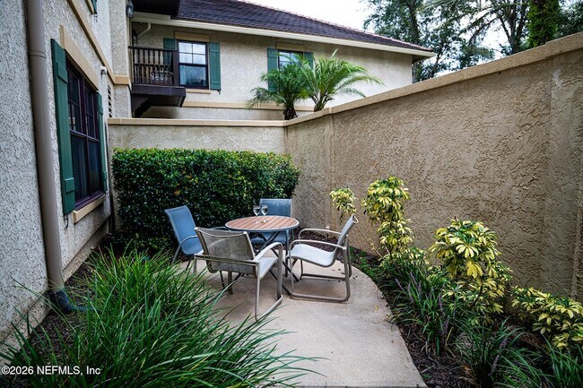 Building Photo - 955 Registry Blvd