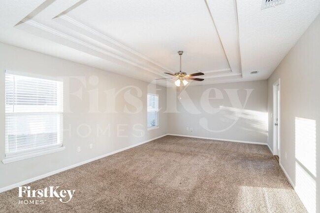 Building Photo - 920 Raindrop Ln