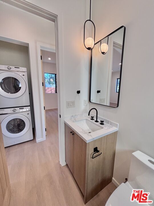 Building Photo - 17850 Saticoy St