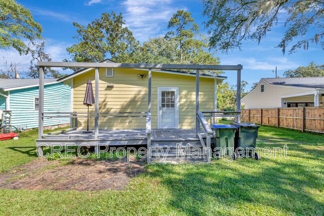 Building Photo - 204 S Hampton St