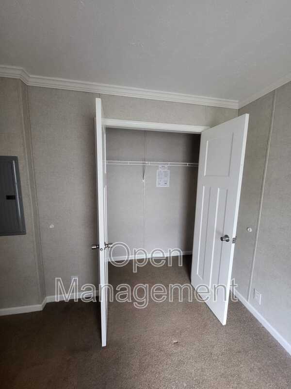 Building Photo - 3416 Kramers Ln