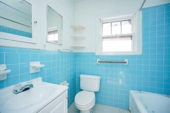 Building Photo - 4320-4322 Jack St