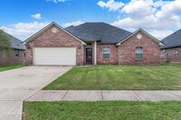 Building Photo - 2330 Tallgrass Cir