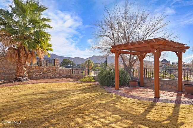 Building Photo - 7216 San Marino Dr