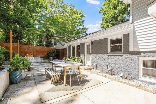 Building Photo - 5408 Farley Dr
