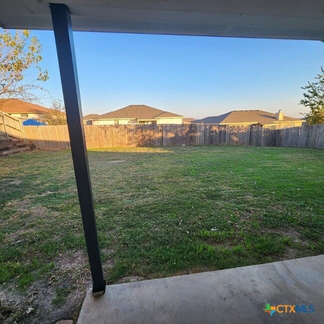 Building Photo - 1111 Travis Cir