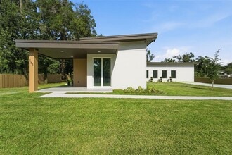 Building Photo - 561 N Thompson Rd