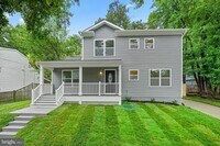 Building Photo - 1212 Parrish Dr
