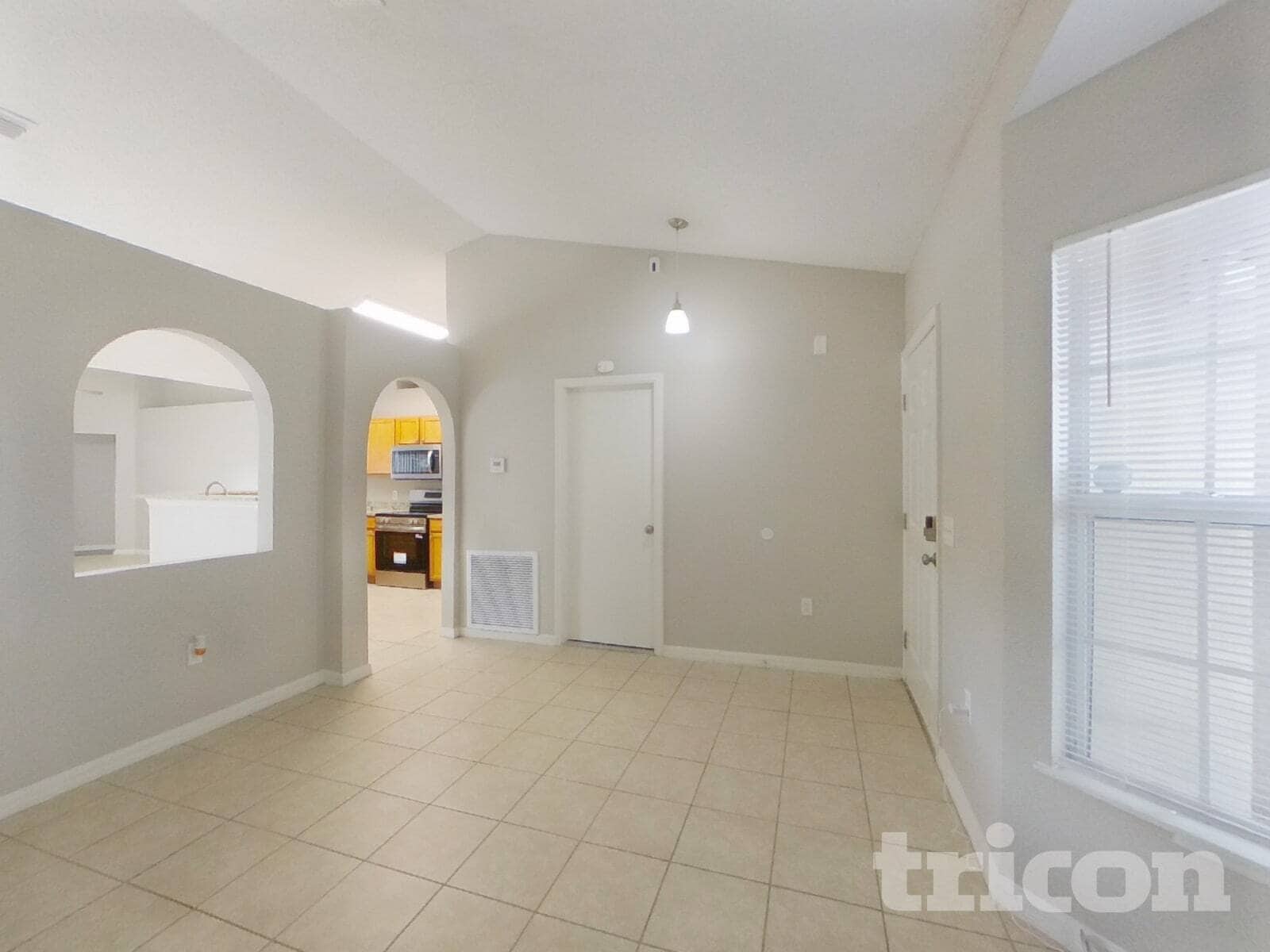 Building Photo - 810 Ognon Ct