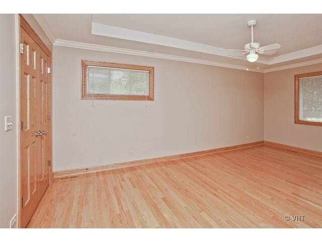 Building Photo - 257 Vista Rd