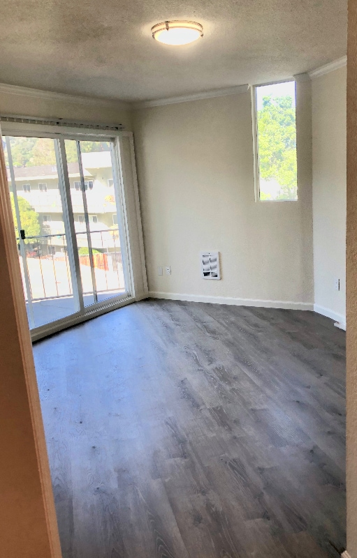 Building Photo - 213 Lower Via Casitas