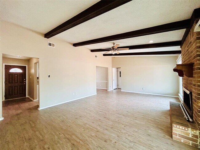 Building Photo - 1508 Thornridge Rd