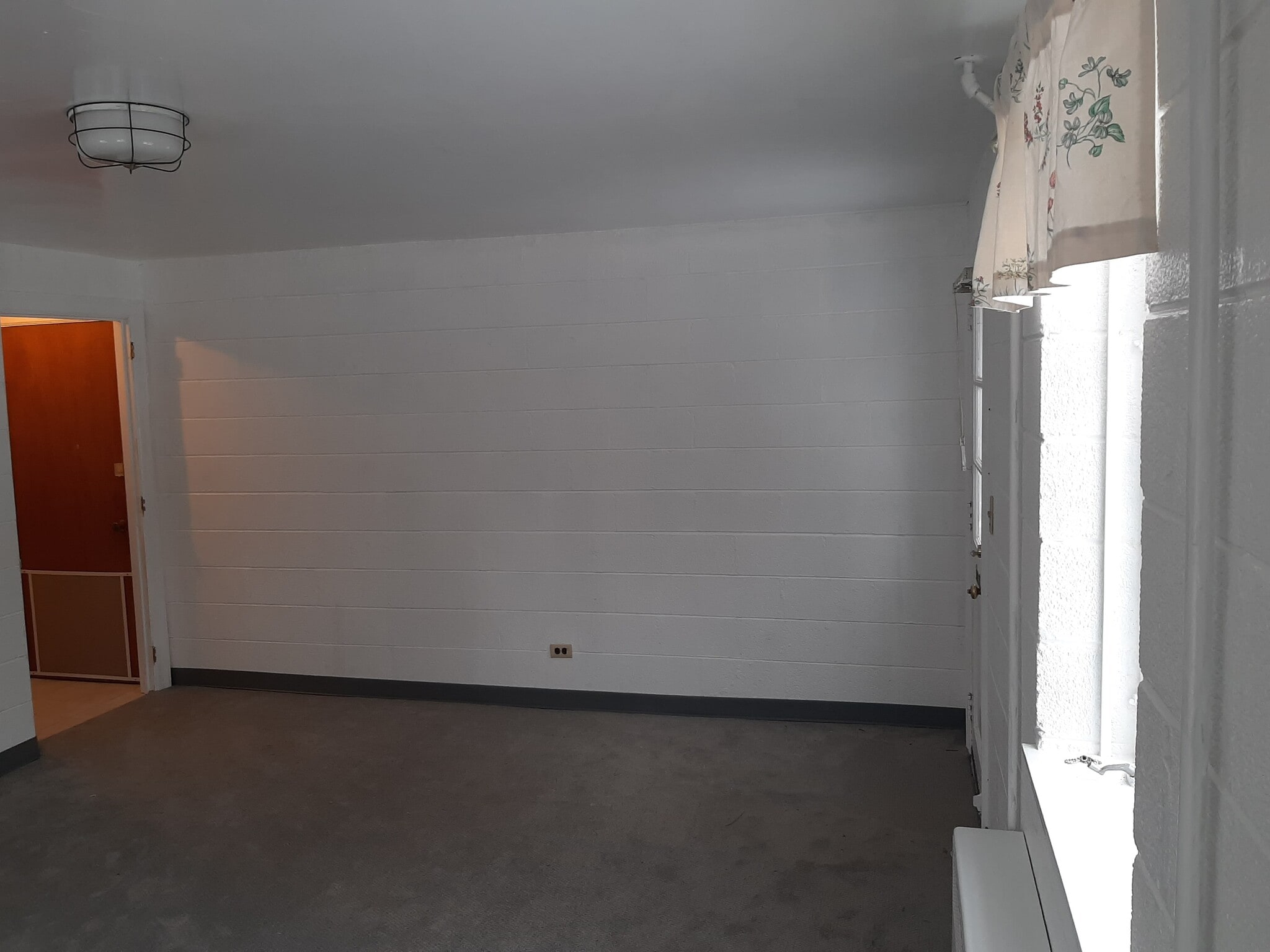 Building Photo - 1701 Rugby Ave