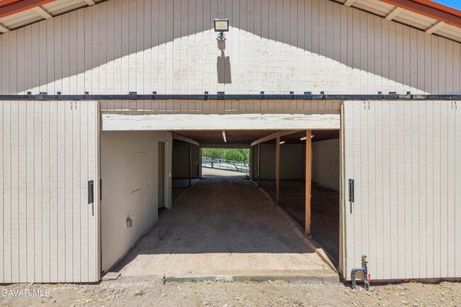 Building Photo - 13620 Pales Rd