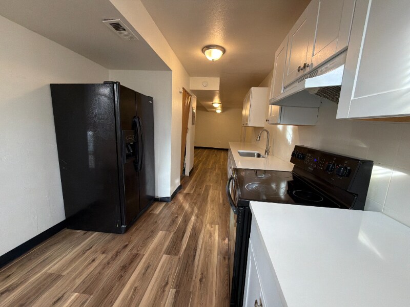 Building Photo - 1500 8th St