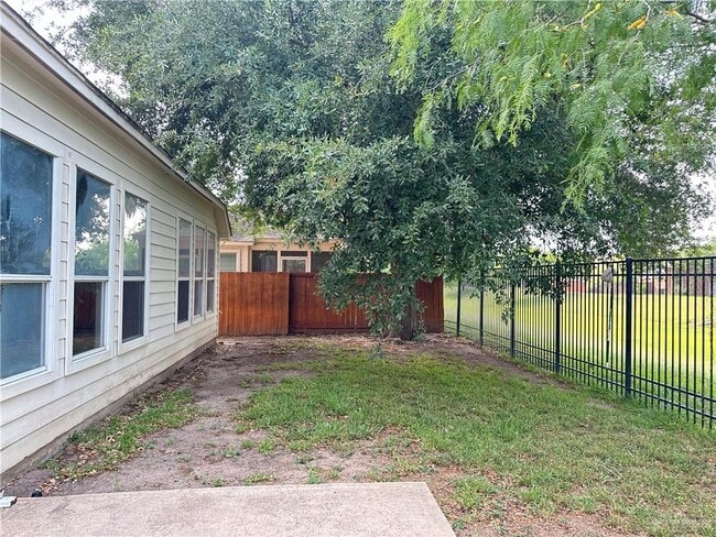 Building Photo - 3307 San Angelo St