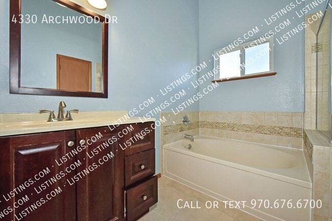 Building Photo - 4330 Archwood Dr