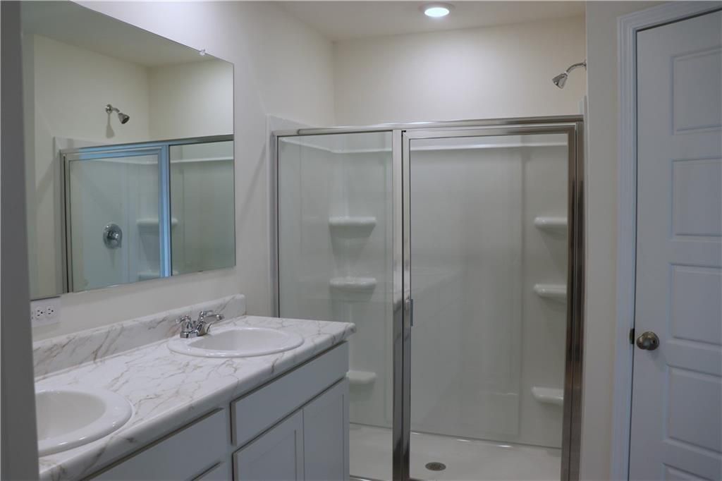 Building Photo - 1253 Cades Walk