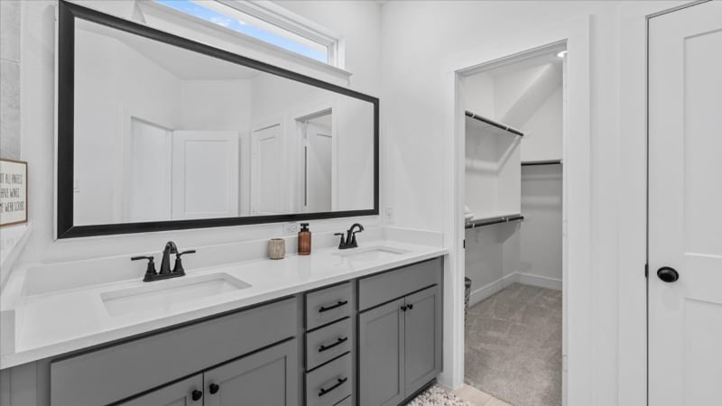 Building Photo - 15147 Colorado Bnd Pk Dr