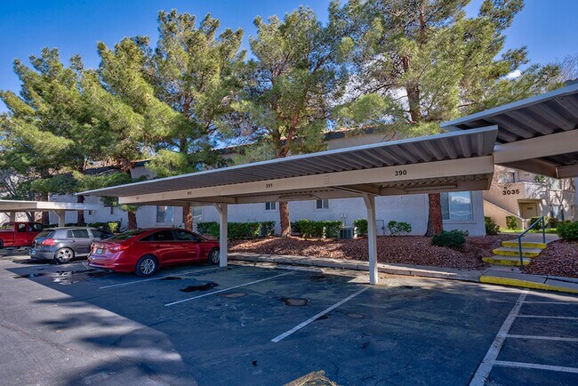 Building Photo - 2 Bed, 2 Bath Beautiful condo available now!
