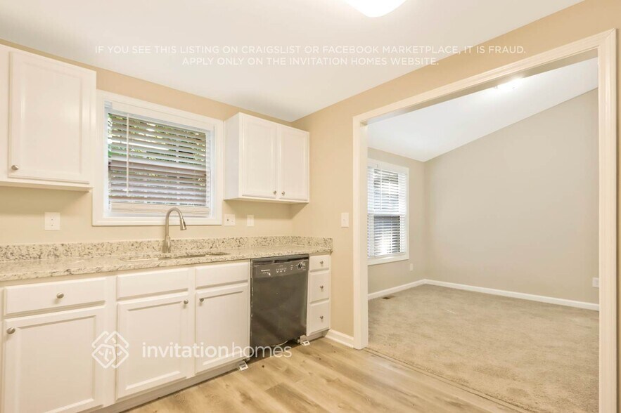 Building Photo - 5255 Sweet Air Ln