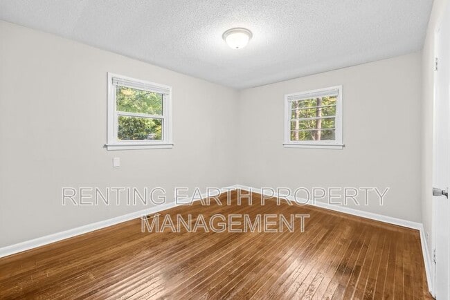 Building Photo - 1128 Cardwell Ln