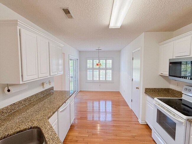 Building Photo - 118 Sea Cotton Cir