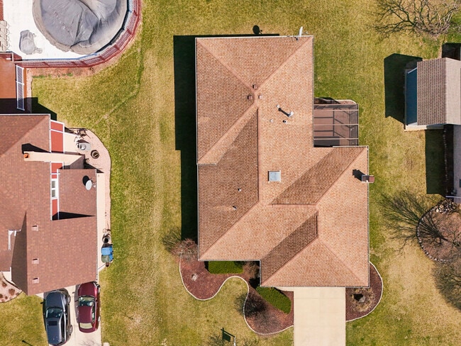 Building Photo - 16527 Orange Ave