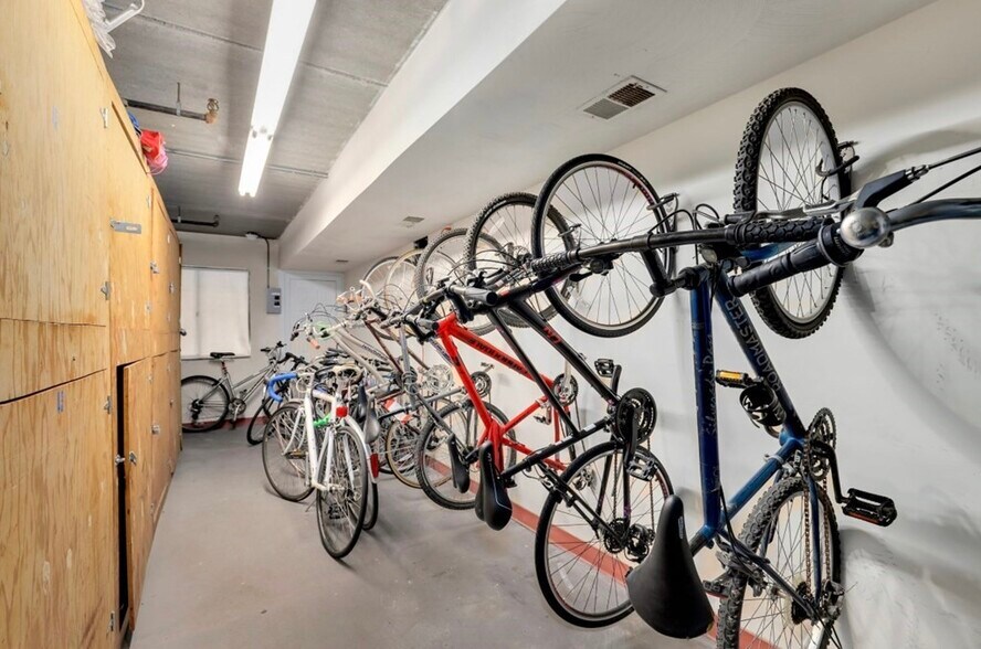 Building Photo - 386 Broadway