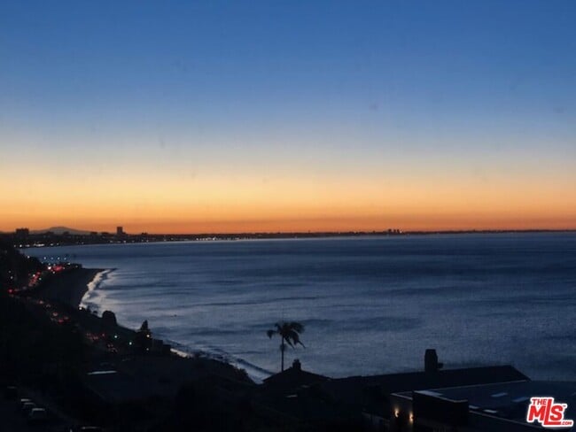 Primary Photo - 18203 Coastline Dr