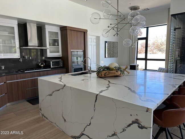 Building Photo - 10694 E Firethorn Dr