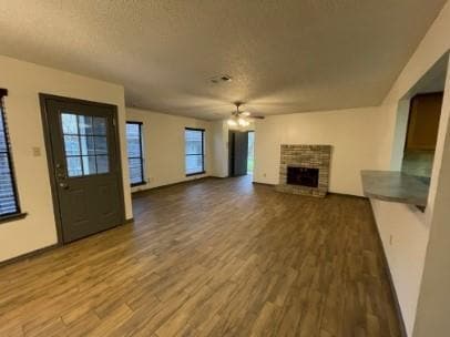 Building Photo - 1233 Armadillo Rd