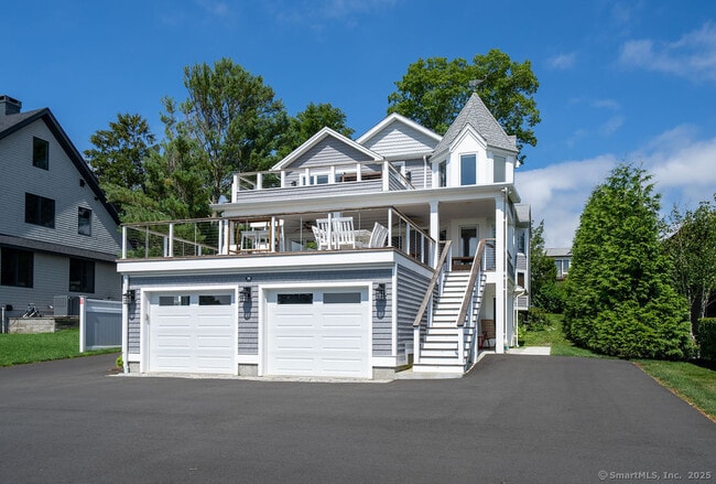Primary Photo - 133 Linden Ave