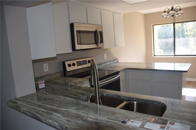 Building Photo - 4428 S Lake Orlando Pkwy