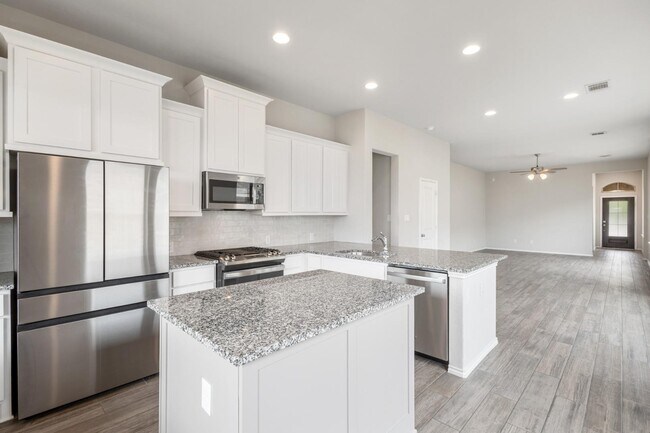 Building Photo - 2630 River Pointe