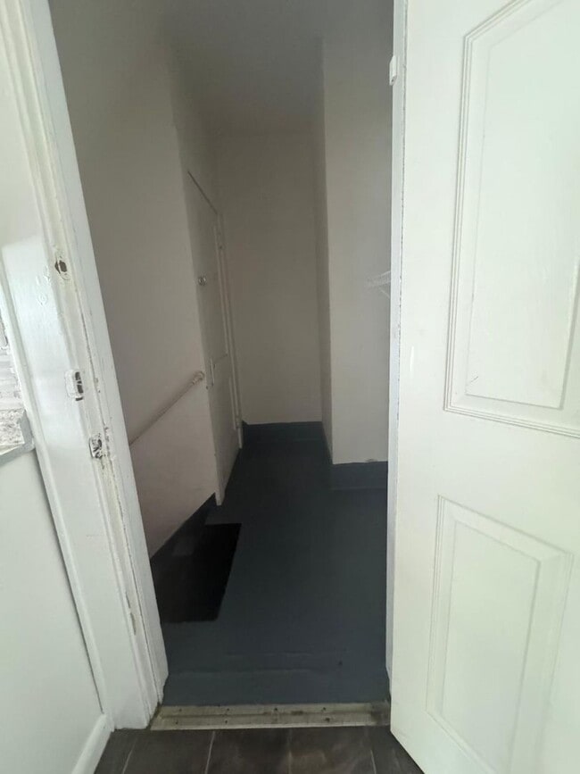 Building Photo - Eastwood Charmer – Updated 3-Bedroom with ...