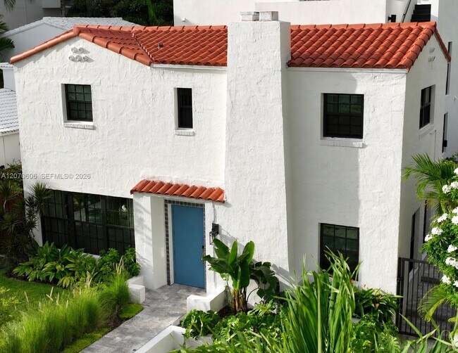 Building Photo - 1320 Flamingo Way