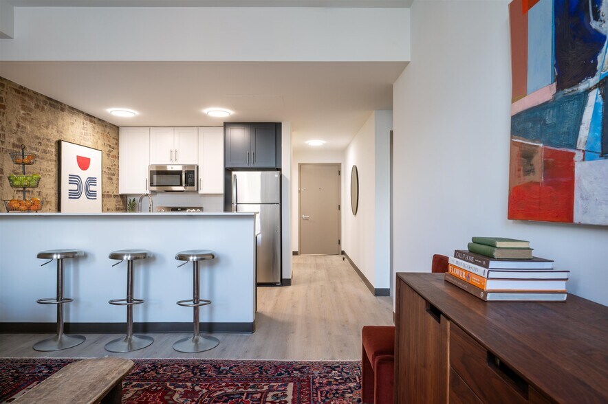 Building Photo - 857 Bergen Ave