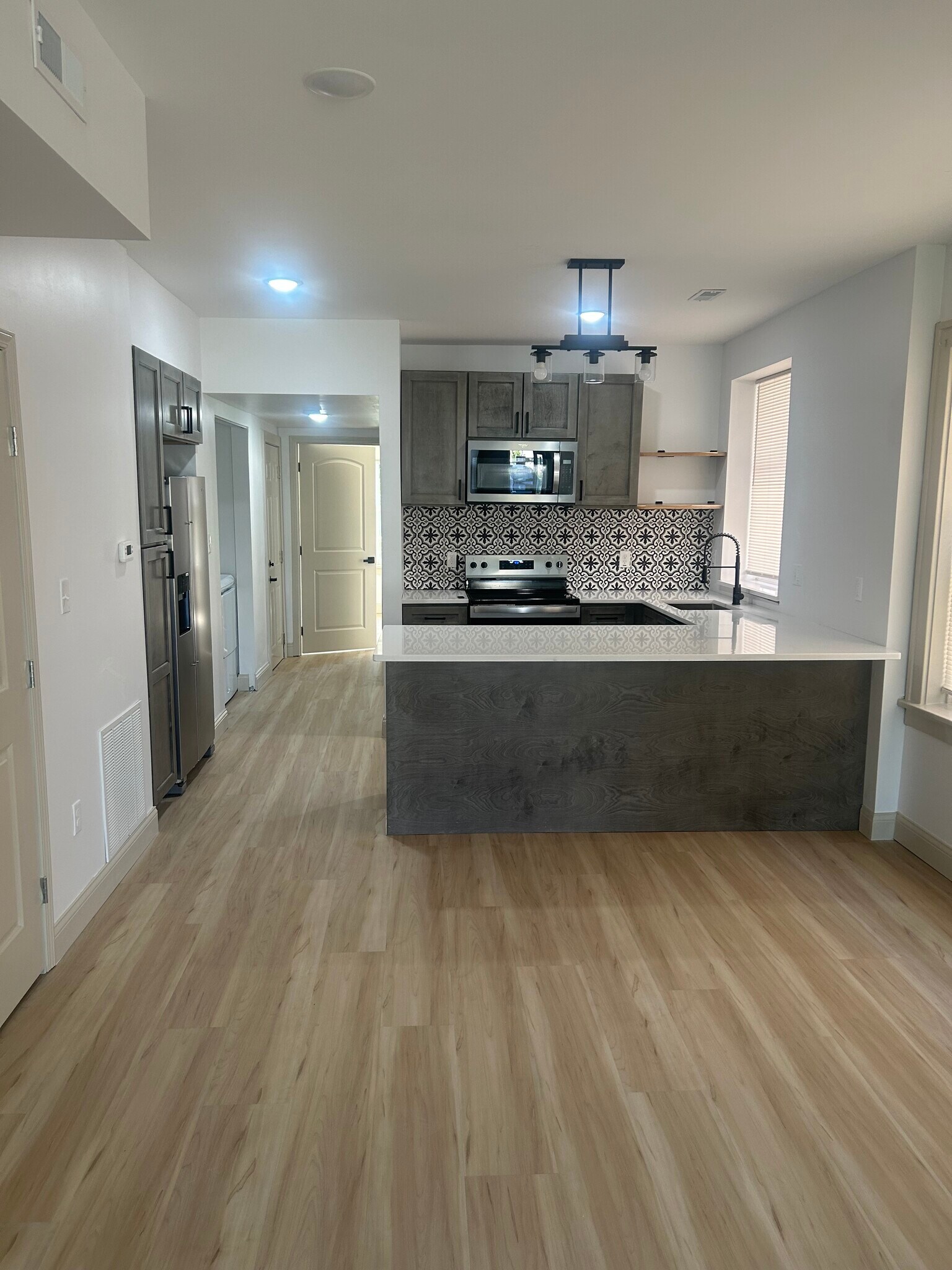 Building Photo - 7236 Wise Ave