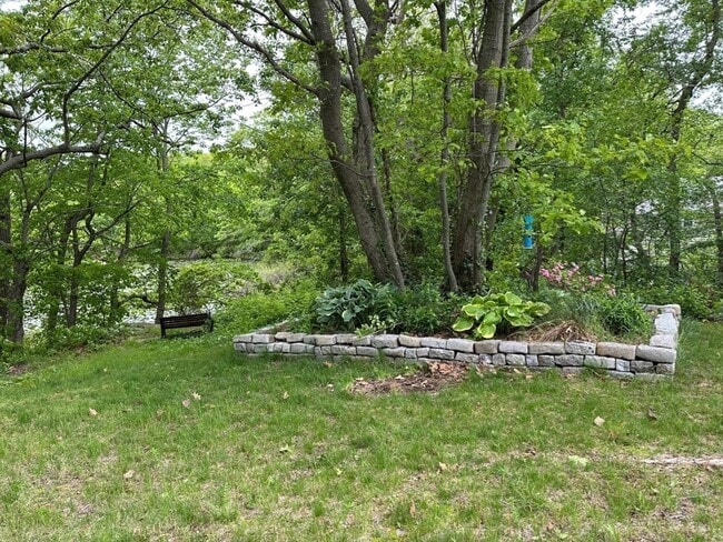 Building Photo - 15 Curlew St