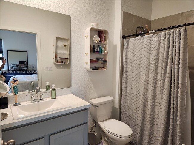 Building Photo - 880 NW 3rd Way