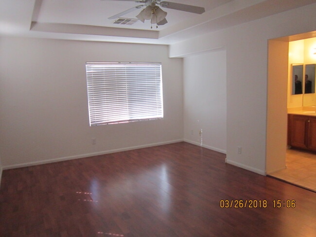 Building Photo - 3639 Water Song Dr