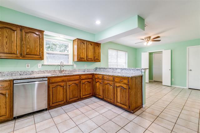 Building Photo - 1308 Choctaw Dr